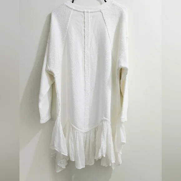 White Free People Poets Pullover Sweatshirt w/ ruffle hem size SP - Picture 3 of 15